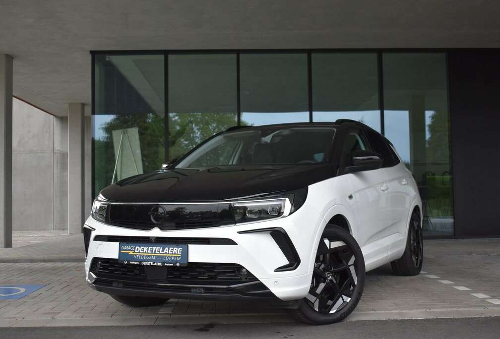 Opel 1.6Turbo Hybrid4 GSe e-AT8 4WD 300pk