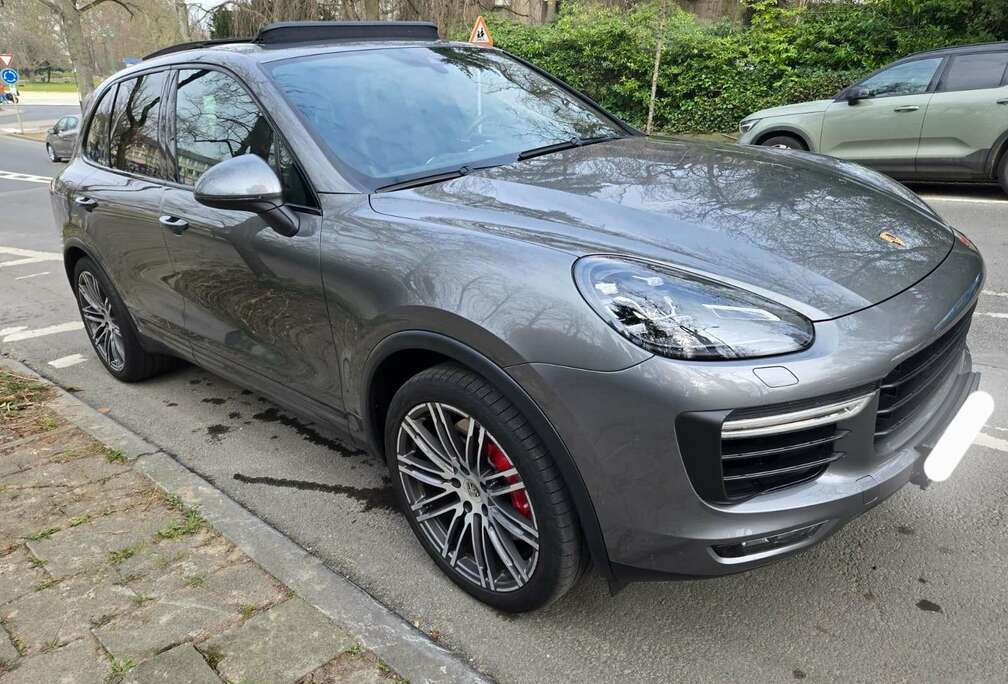 Porsche Turbo V8  Excellent état