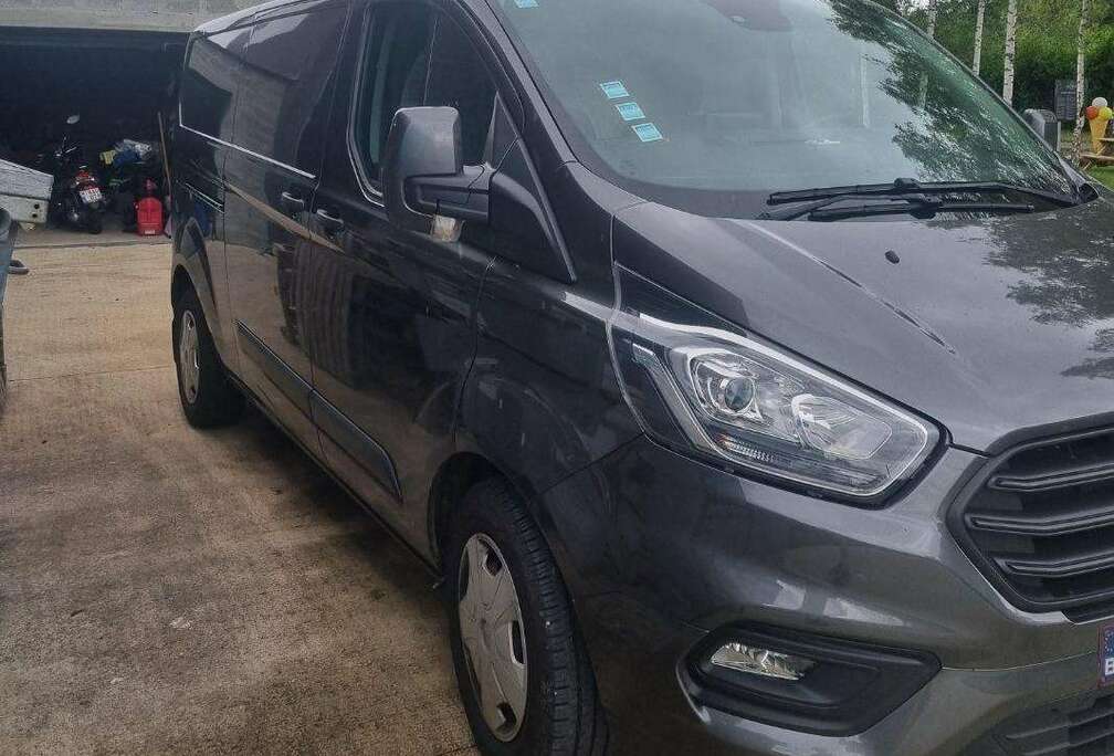 Ford Transit Custom 2.2 TDCi L2H2 Limited