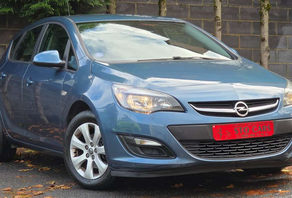 Opel Astra // 1.6i // Enjoy // Boite Automatique //