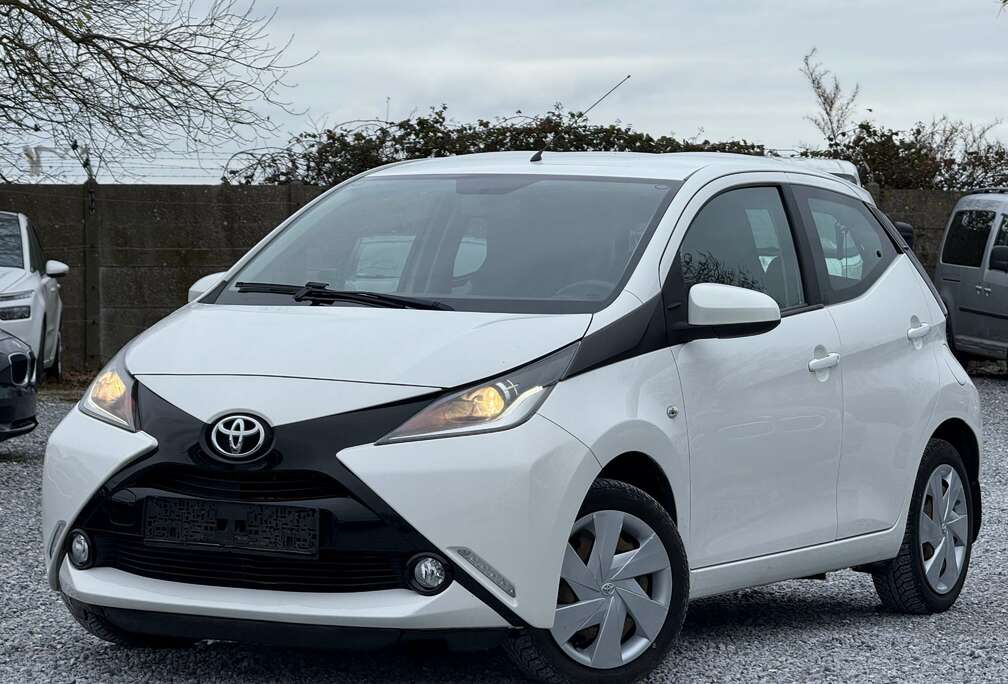 Toyota Aygo 1.0i VVT-i x-style - GARANTIE - AUTOMATIQUE
