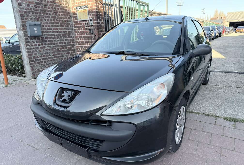 Peugeot 1.1 I EDITION TRENDY