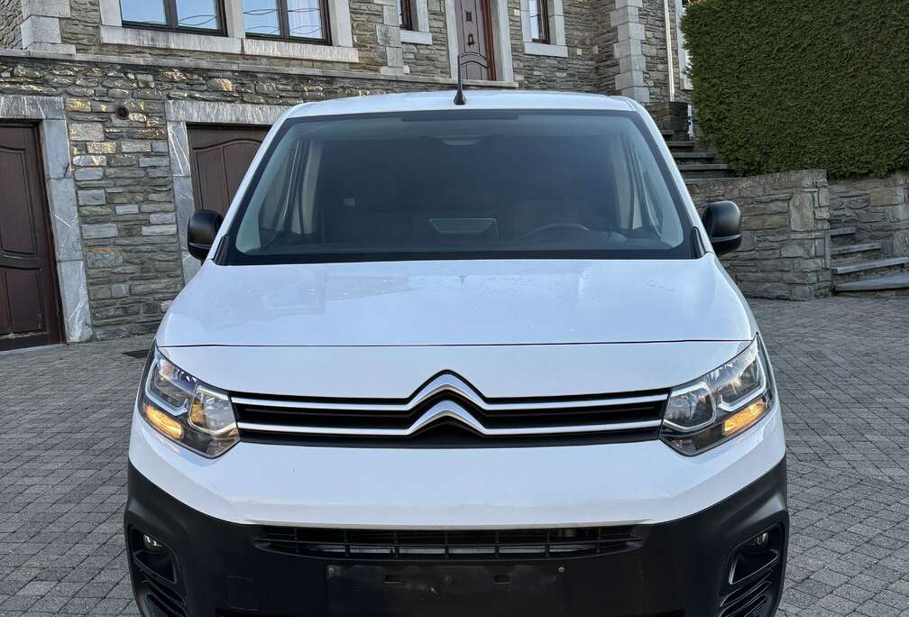 Citroen 1.5 BlueHDi M Light Control (6.2)