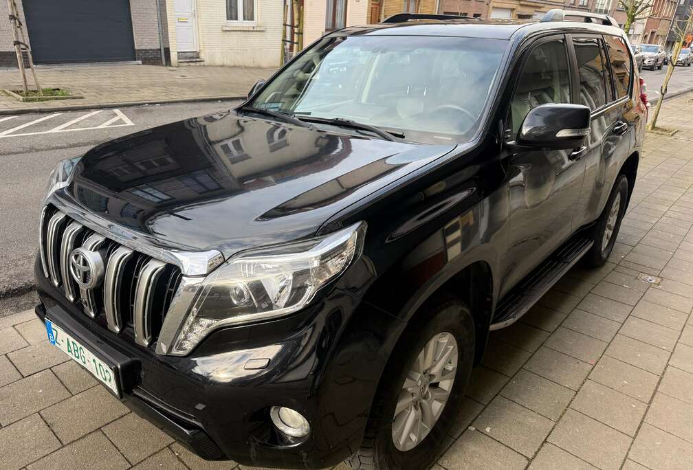 Toyota Land Cruiser 3.0 D-4D Premium 7PLACE FULL OPTION