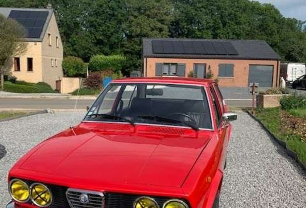 Alfa Romeo Alffeta Dans Un Magnifique État 1,6 Original