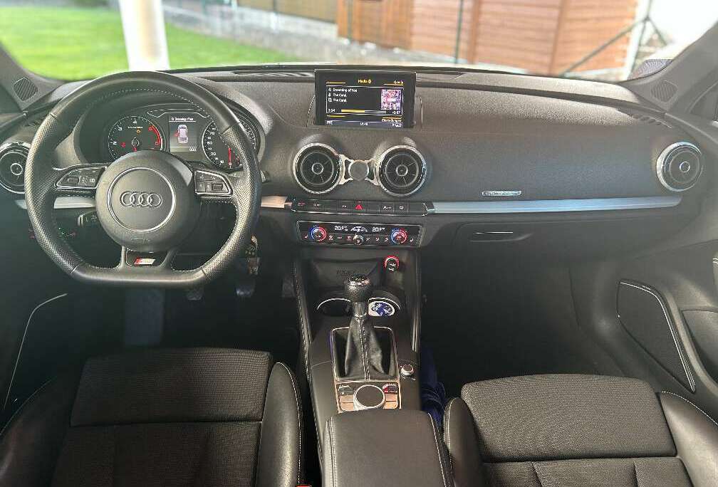 Audi A3 berline s-line 1.6 TDi Sport