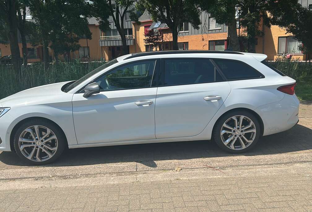 Sportstourer 1.4 e-Hybrid (150 kW System)