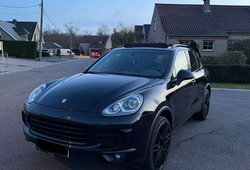 Porsche 3.0i V6 PHEV S Tiptronic (306 kW)