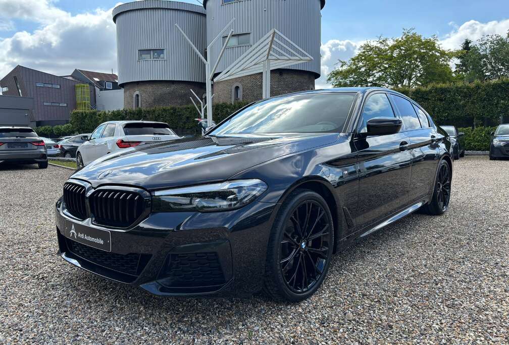 BMW dA *PACK M*CARPLAY*SIEGE CHAUFF*LED AMBIANCE*CAMERA*GARANTIE*