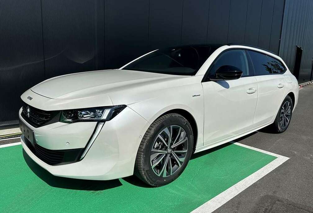 Peugeot SW Allure Pack Hybrid *0KM*