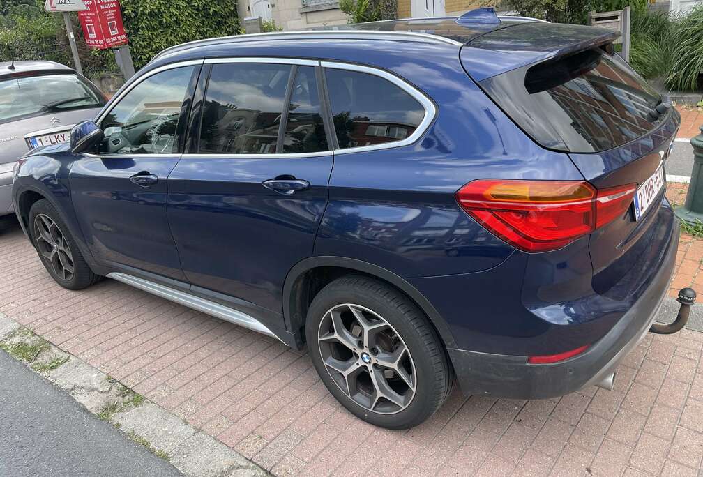 BMW sDrive 18i 140 ch DKG7 xLine