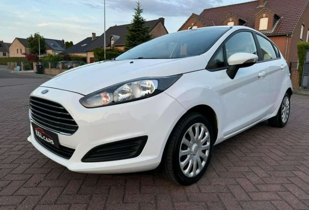 Ford 1.25i Ambiente **12 mois de garantie**