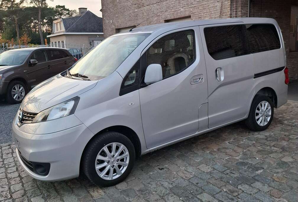 Nissan NV200 Evalia  5 plaatsen