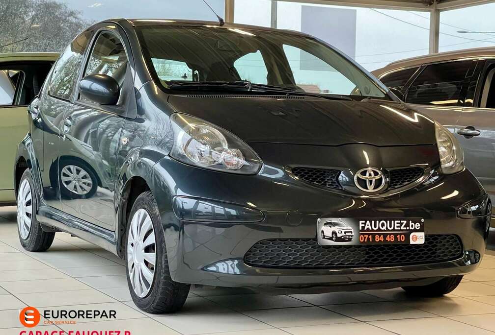 Toyota 1.0i VVT-i / 5 portes - Garantie 12 mois