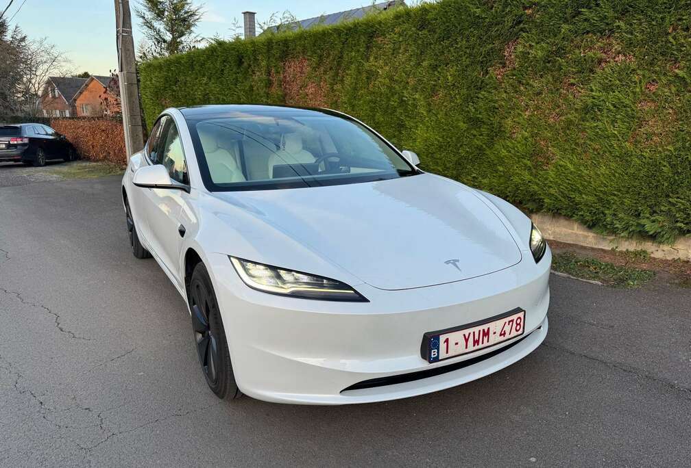 Tesla 2024 14.000km