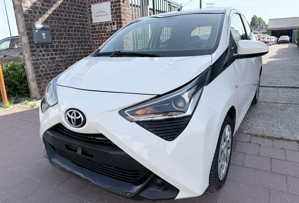 Toyota 1.0 I EDITION  Carplay  Cruise  Achteruitrijcam