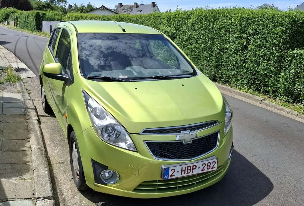 Chevrolet 1.0i +