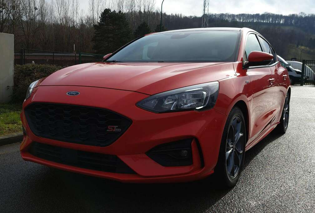 Ford Focus 1.0 EcoBoost MHEV ST-Line