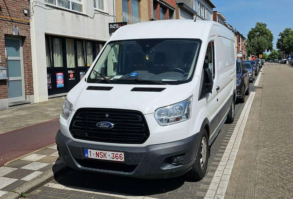 Ford Transit 350L 2.2TD FWD