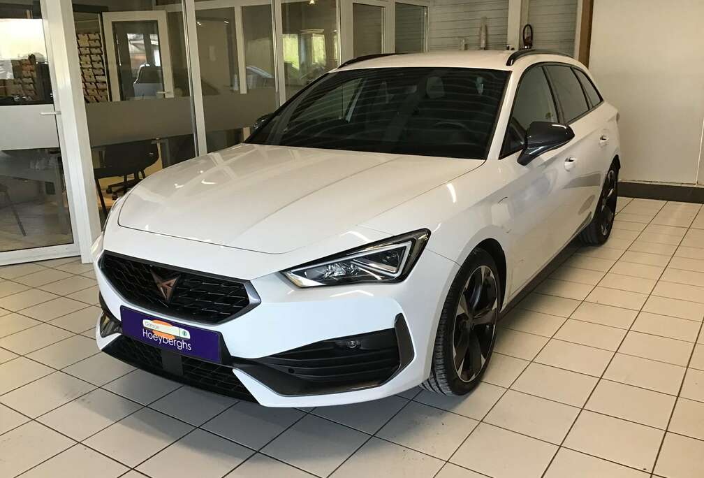 ST 1.4 e-Hybrid BJ06/2022 22235KM AIRCO DAB RADIO