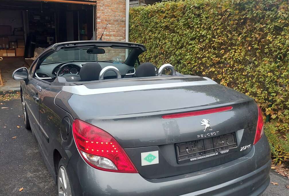 Peugeot 207 CC 120 VTi Access