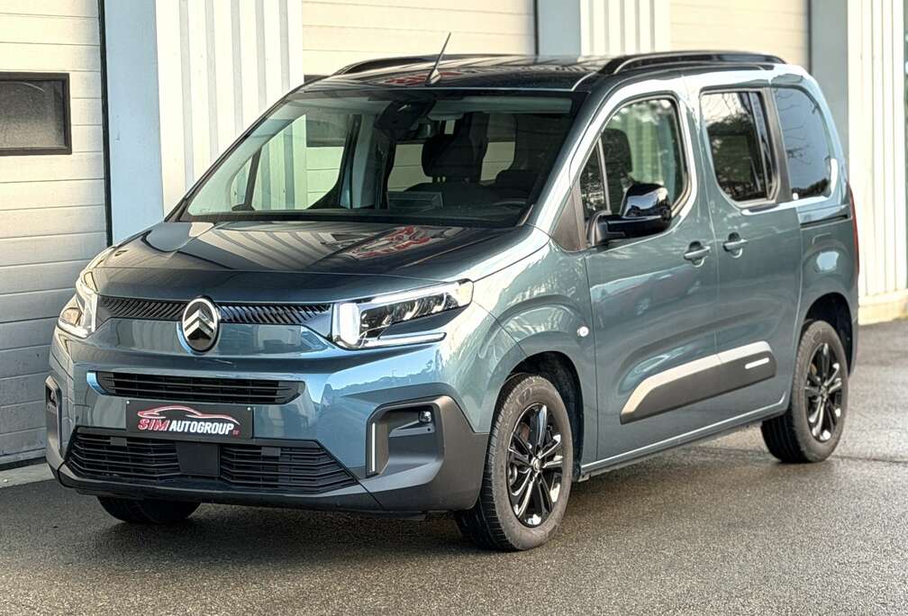 Citroen 1.2/New Model/Benzine/Carplay/Camra/Euro6e/Garanti