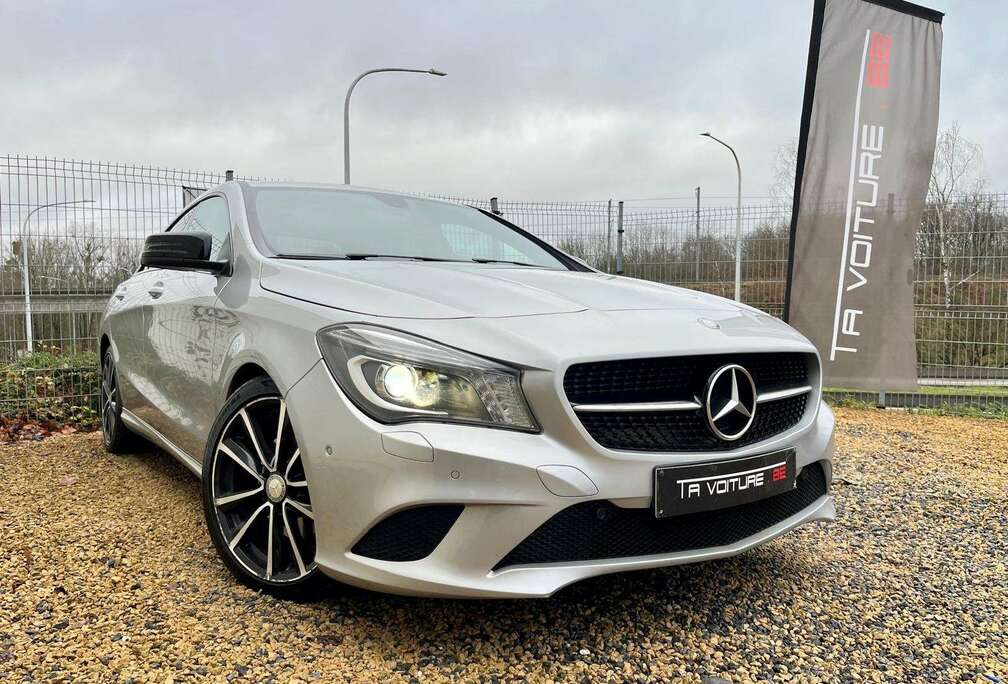 Mercedes-Benz d SPORT/XENON/MI-CUIR/NAVI/TEL/JANTES18\