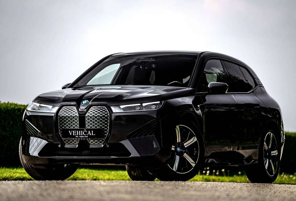 BMW xDrive40 M SPORT PANOMASSAGESOFTCLOSETREKHAAK360CAMERA