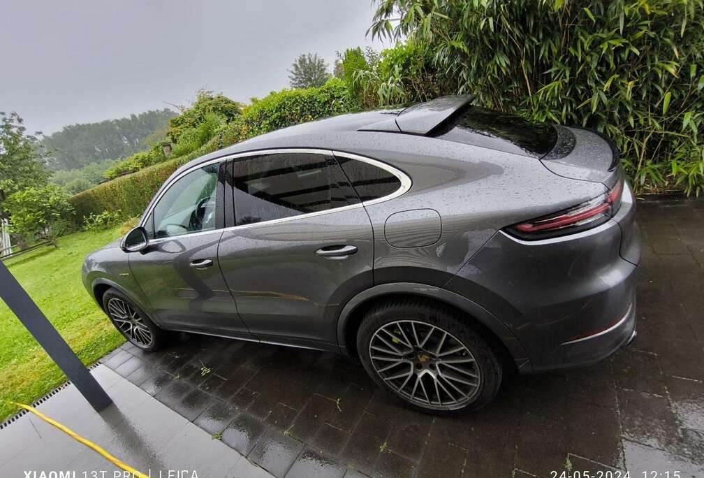 Porsche 3.0i V6 PHEV Tiptronic S 462pk
