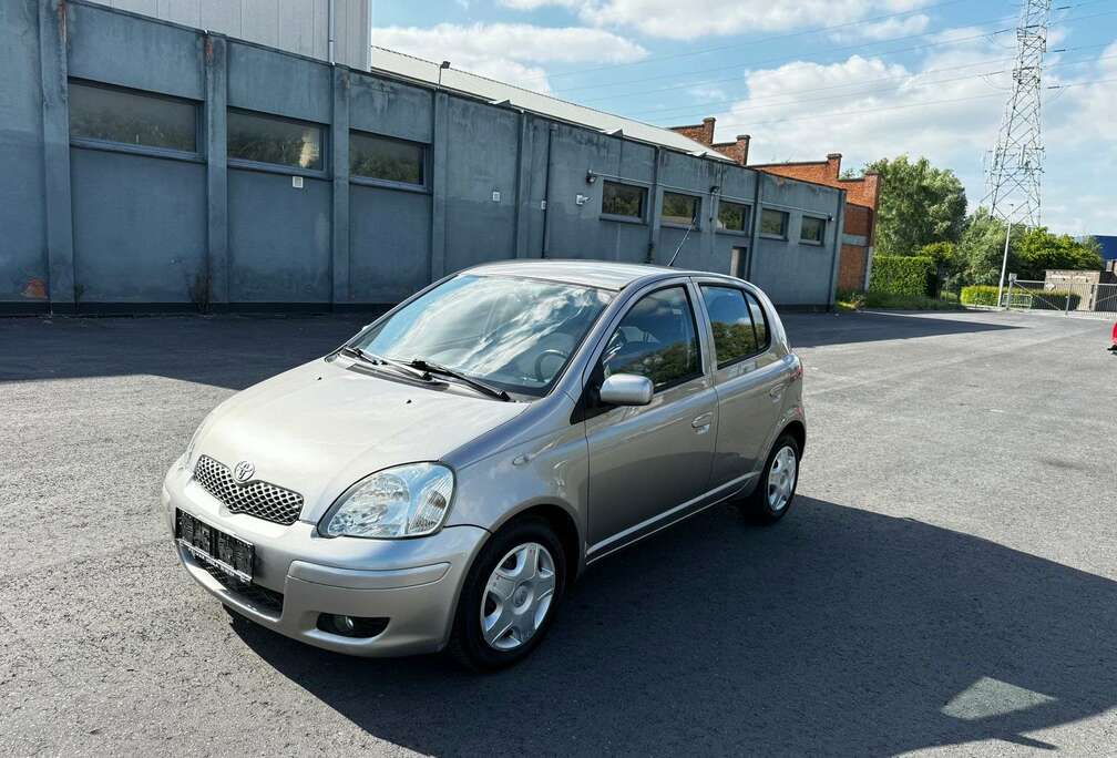 Toyota 1.3i VVT-i AIRCO CLIMATISÉ EXPORT Linea Sol