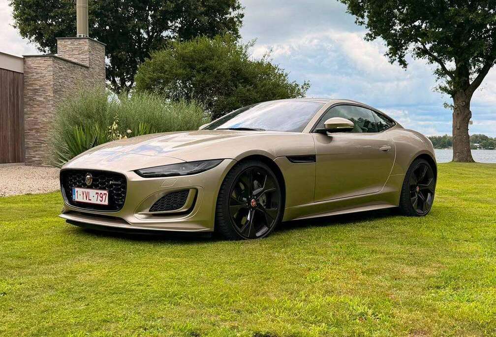 Jaguar F-Type Coupe 2.0 i4 P300 R-Dynamic