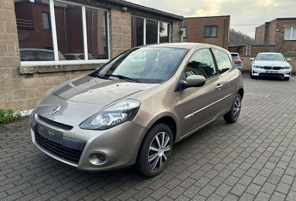 Renault Clio 1.2i Prete a immatriculer