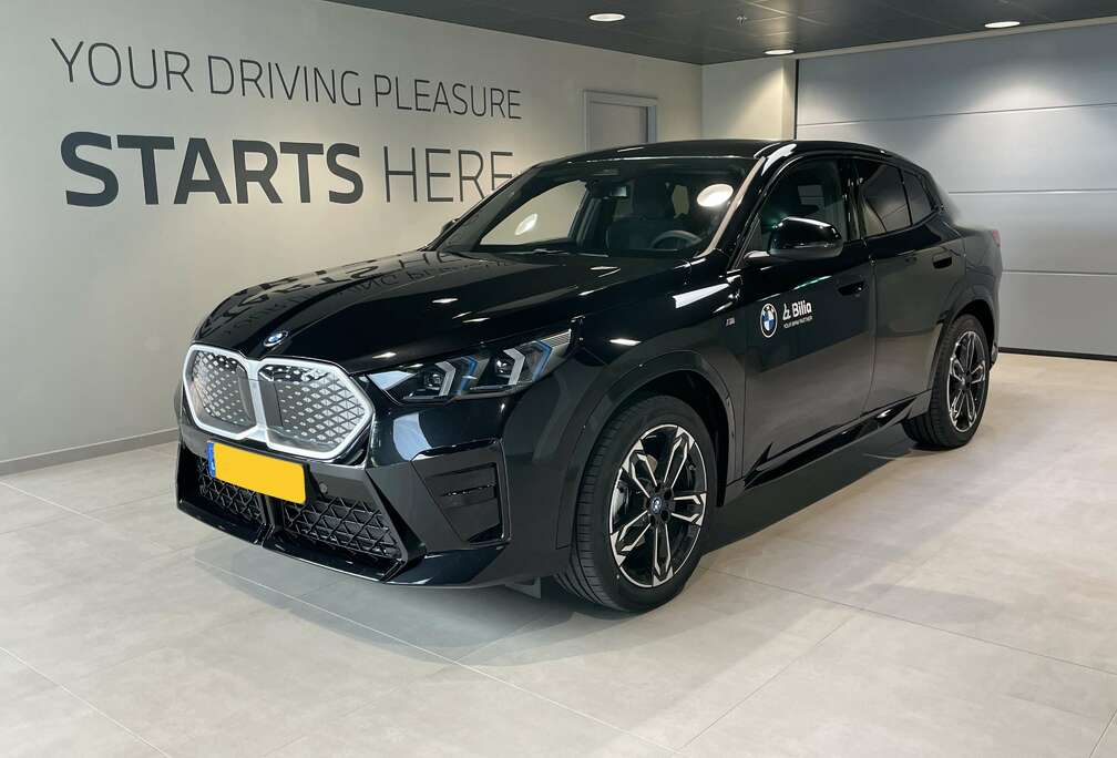 BMW iX2 eDrive20