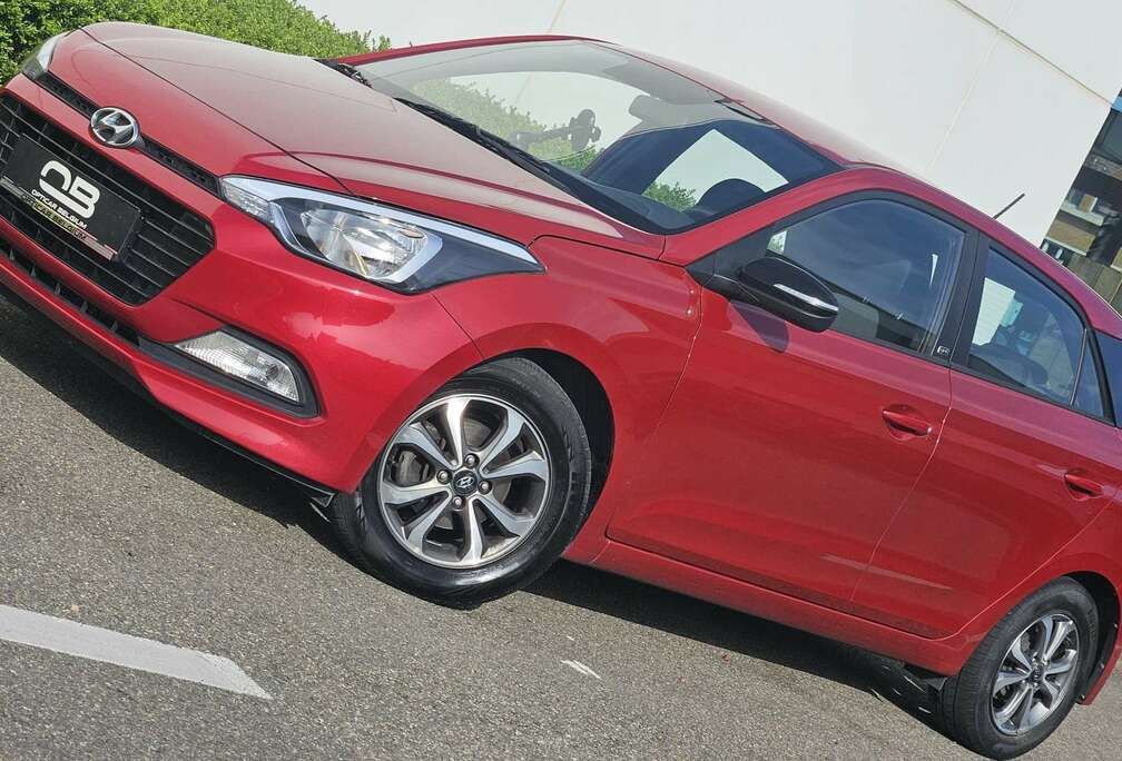 Hyundai *** 1.2i - Airco - USB - 79.000 Km - Garantie ***