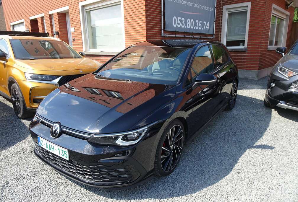 Volkswagen Golf 2.0 SCR TDi DSG