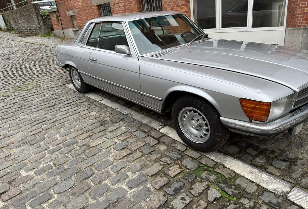 Mercedes-Benz W107