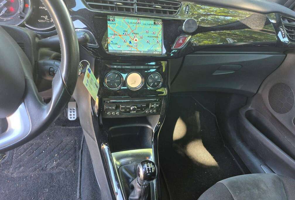 Citroen DS3 Cabrio 1.2 VTi Chic