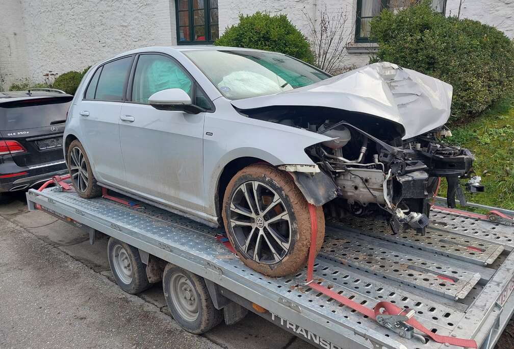 Volkswagen Golf 1.0 TSI BMT Join