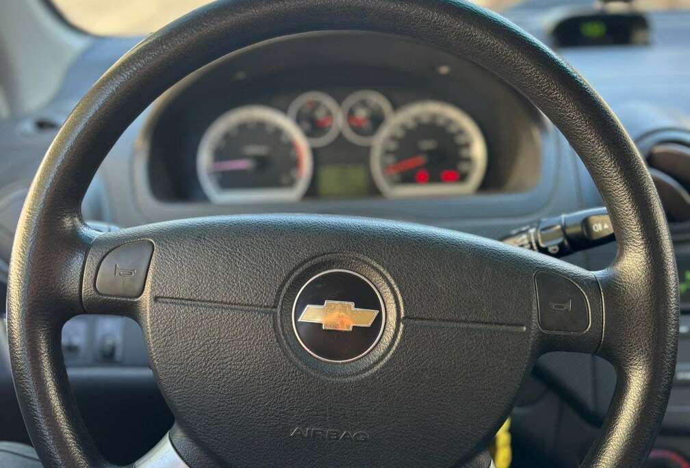 Chevrolet 1.4 papier rose