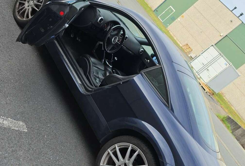 Audi 1.8 Turbo 20v Attraction