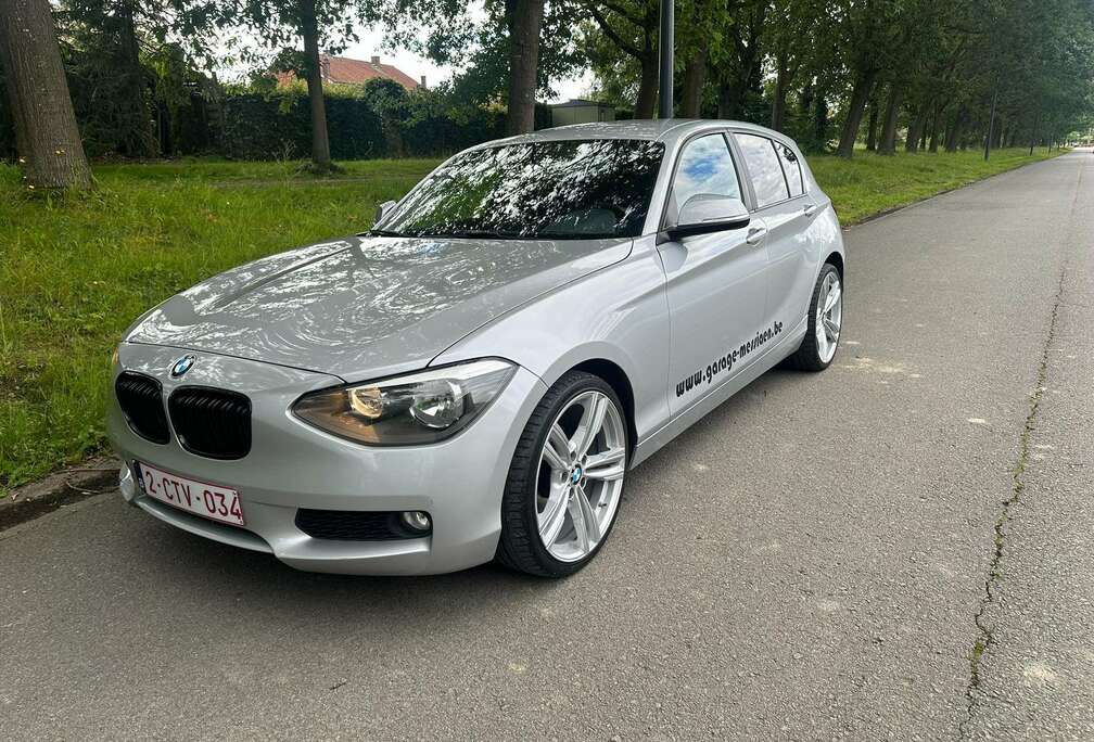 BMW 116d *M-pakket interieur / apple carplay*