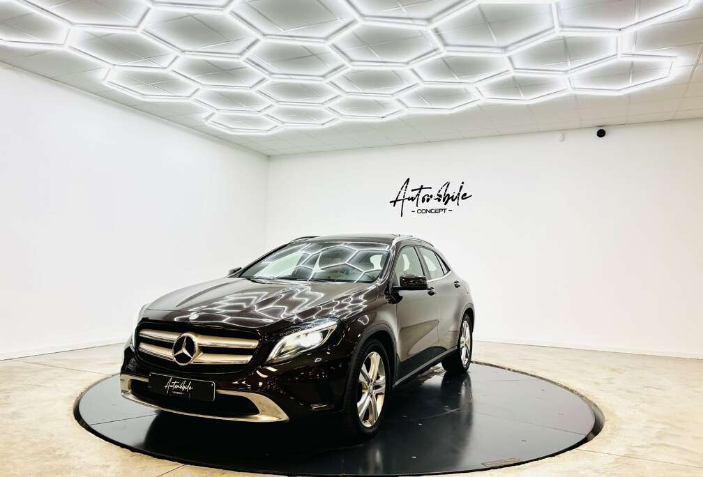 Mercedes-Benz 1AN GARANTIEPANOEURO 6bLEDTVA