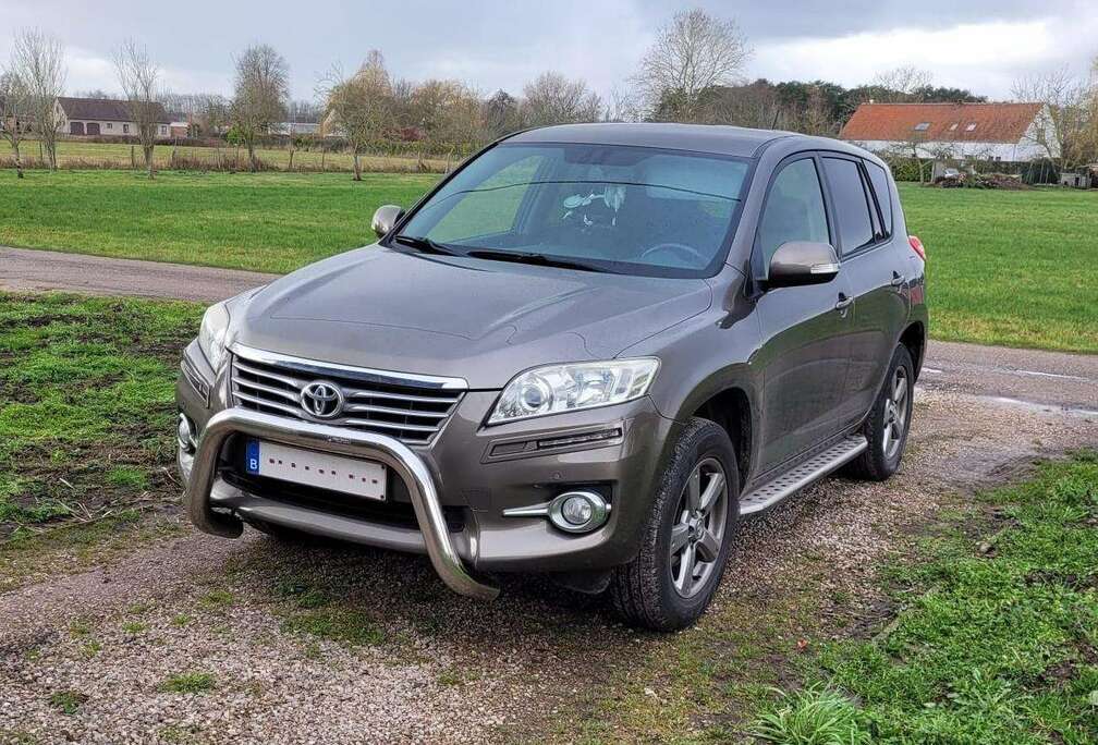 Toyota  Prijs recent aangepast. Wagen is direct beschikbaar.