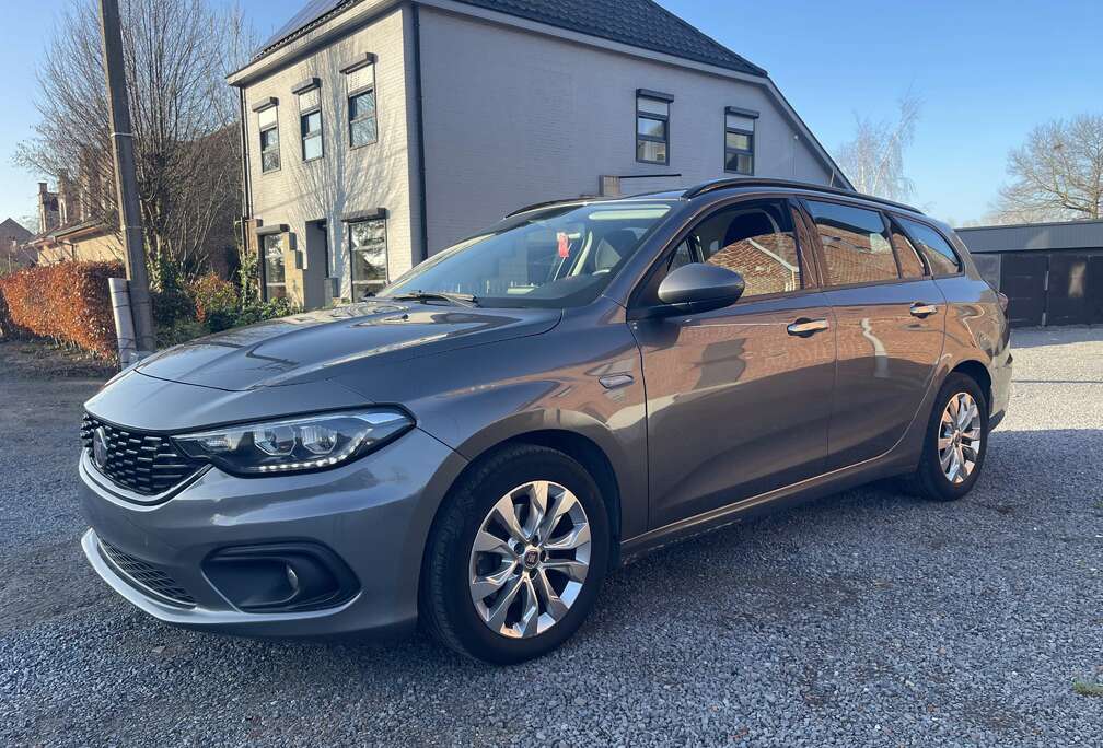 Fiat 1.4i Benzine,16V,Airco,Gps,Camera,Sensoren,...