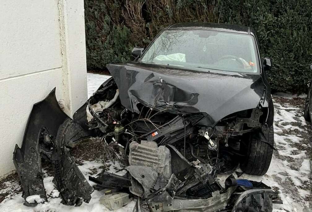 Mazda 1.3i 16v Pour Piece