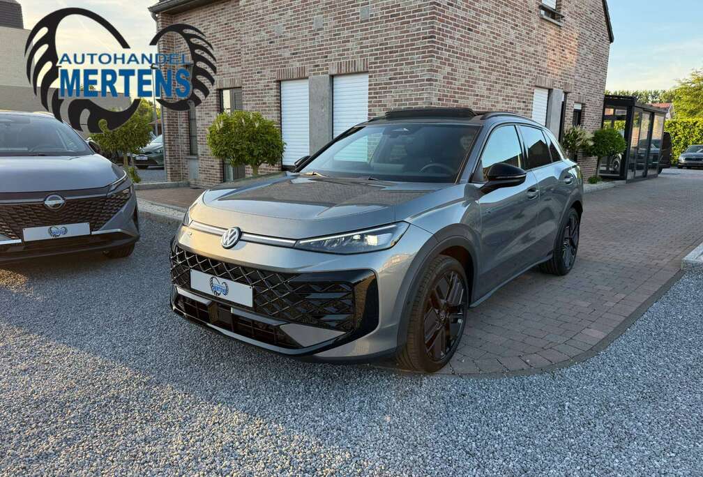Volkswagen 1.5 eTSI R-Line DSG 150PK NEW MODEL PANO EL/KOFFER 5J/GAR NIEUW 0KM