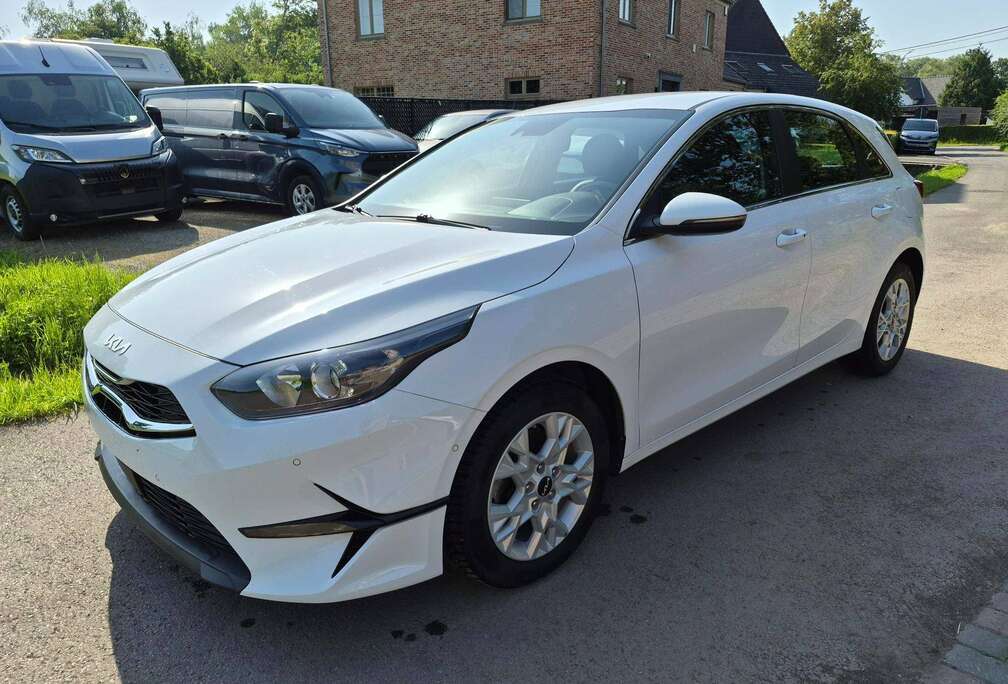 Kia Ceed 1.6 CRDi MHEV Pulse DCT