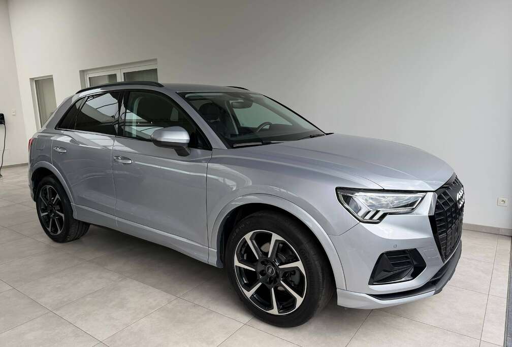 Audi Q3 35 TFSI  Advanced S tronic Keyless Apple carplay inklapbare trekhaak elek koffer soundsysteem garagepoort opener DAB