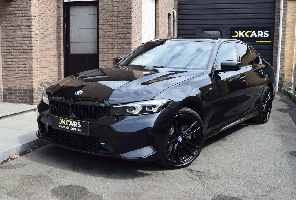 BMW eAS PHEV - M Pack / LED / LEDER  / ACC / 19\