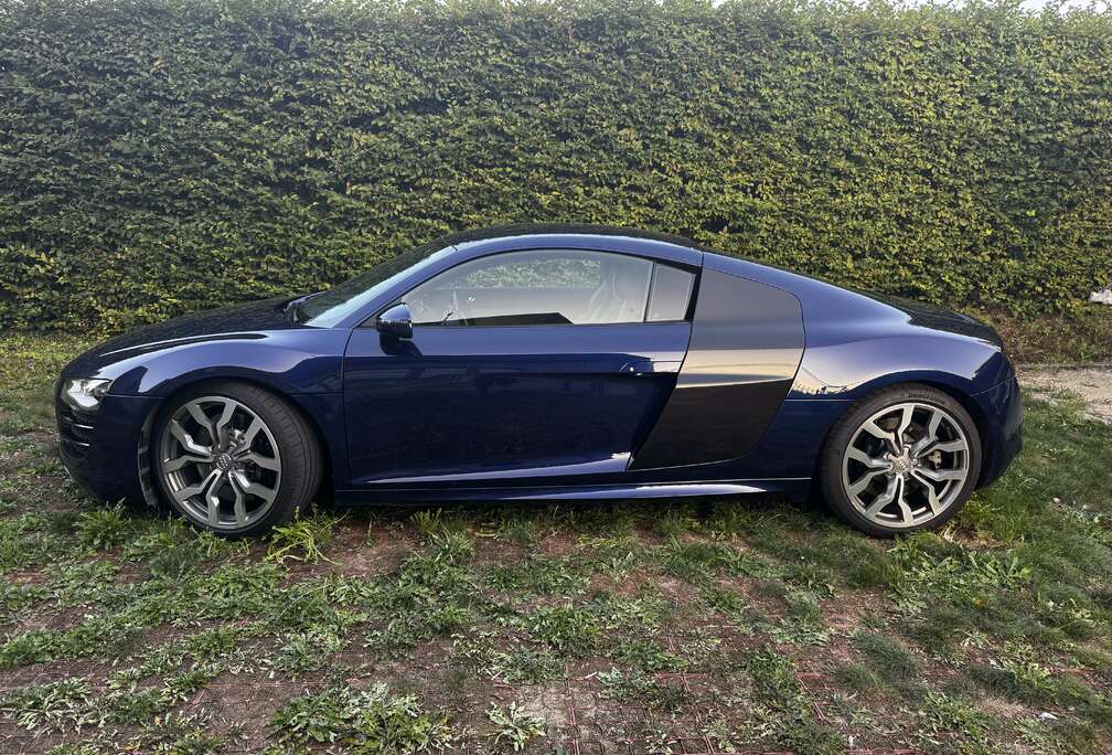 Audi 5.2i V10 Quattro FSI R tronic